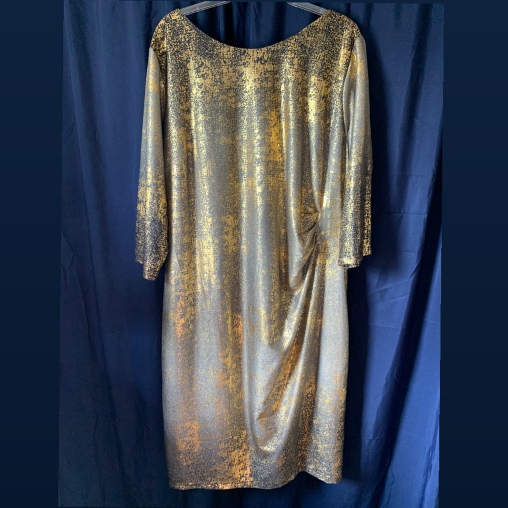 Gold Quarter Sleeve Dress ⭐️SALE⭐️